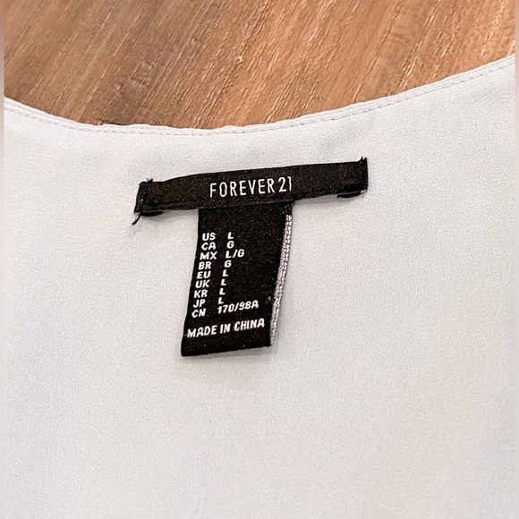 Womens Blouse Bundle Size Large - Picture 4 of 9